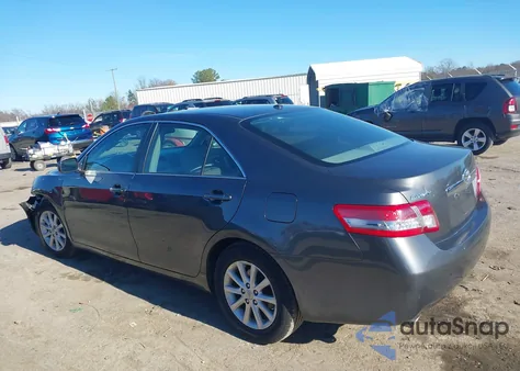 2010 Toyota Camry Xle V6 z USA, uszkodzony, nr VIN 4T1BK3EK9AU099521